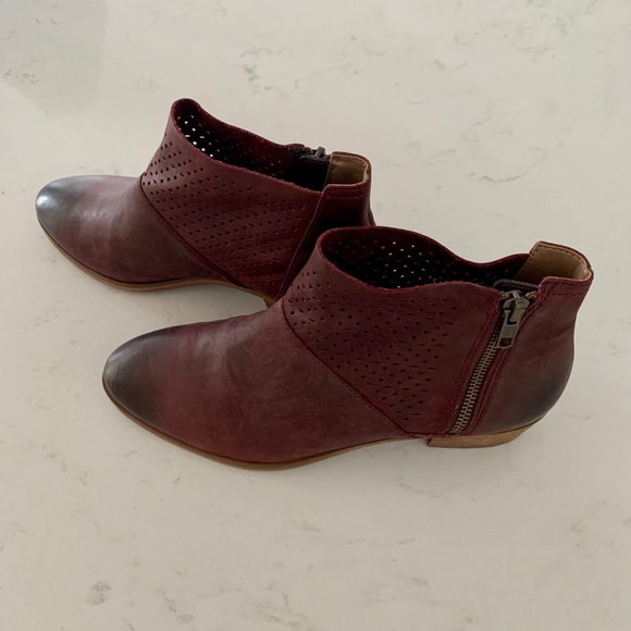 Hinge ankle booties - Picture 2 of 3